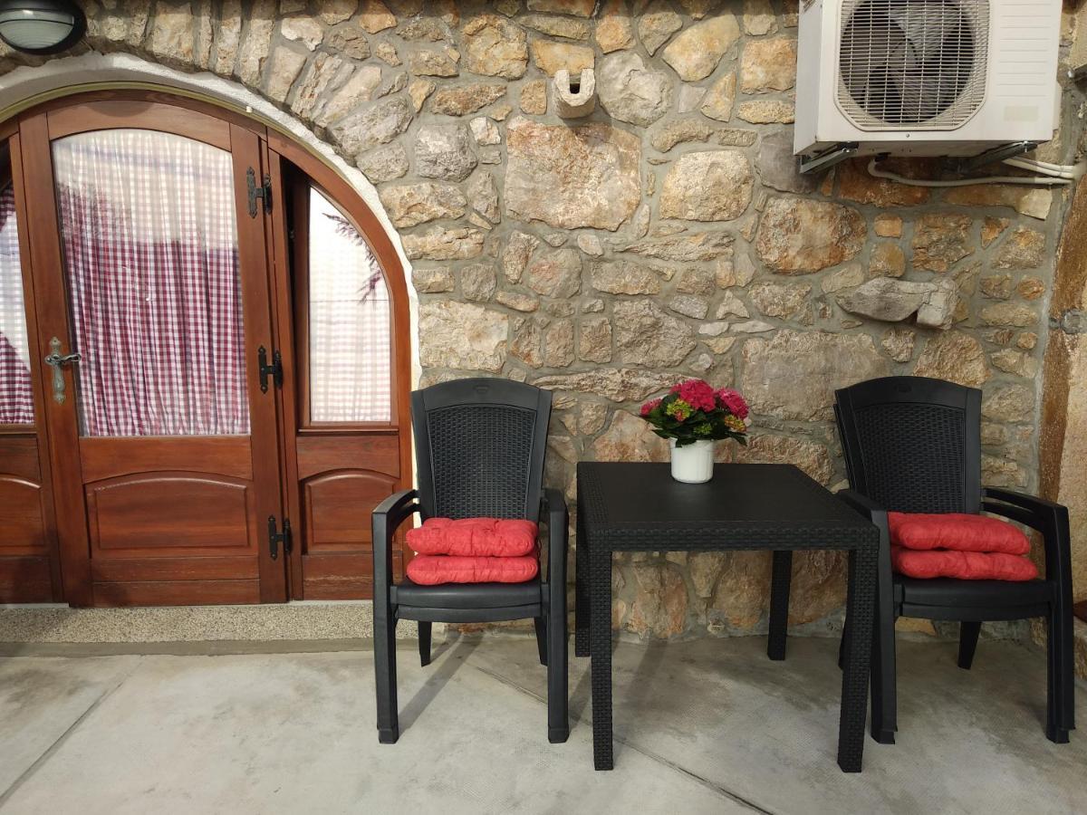 Apartment Samanic Malinska Exterior foto